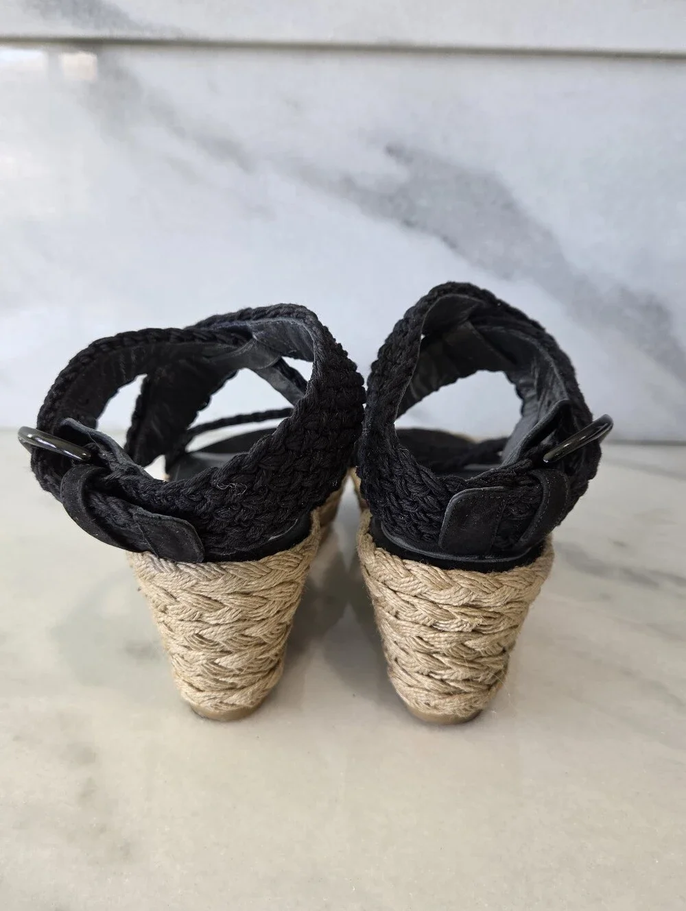 Stuart Weitzman size classic